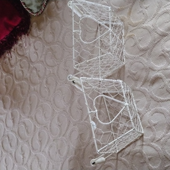 4@30.00 or 22.00 Home Decor/Wire Baskets - Picture 12 of 16